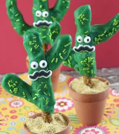 Cinco de Mayo Covered Cactus Pretzels