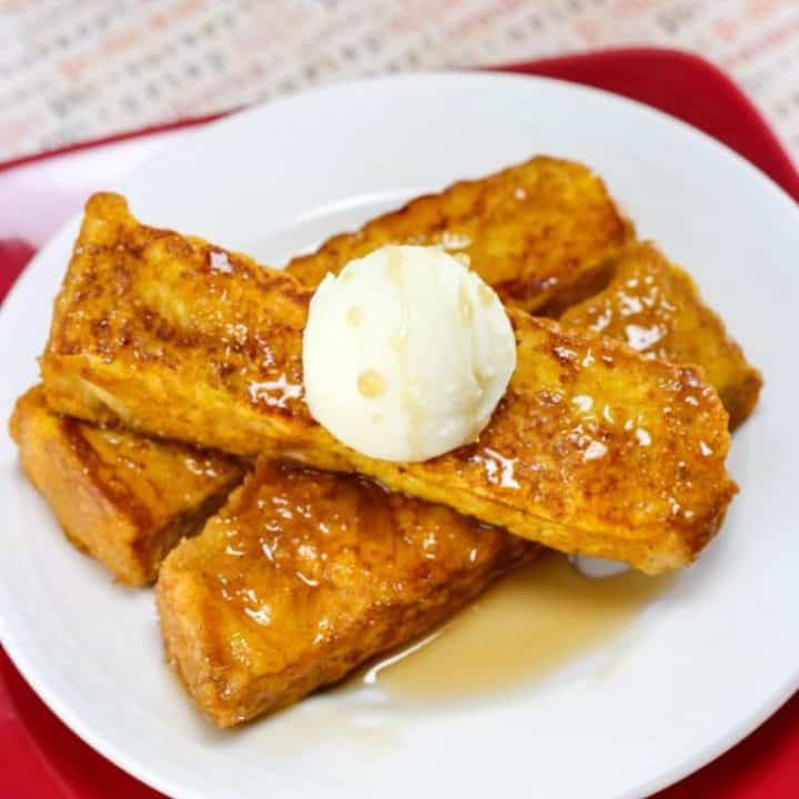 Seriously easy to make, and oh-so-very delicious, these pumpkin french toast sticks will be your favorite fall breakfast.