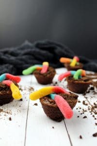 Dirt and Worms Brownie Bites
