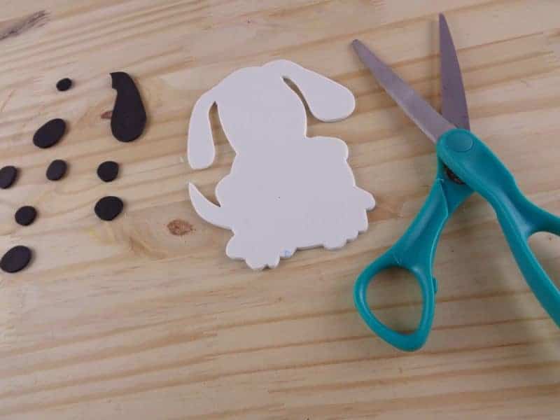 Letter D is for dog craft with printable - part of our letter of the week craft series, designed to foster letter recognition in toddlers and preschoolers.