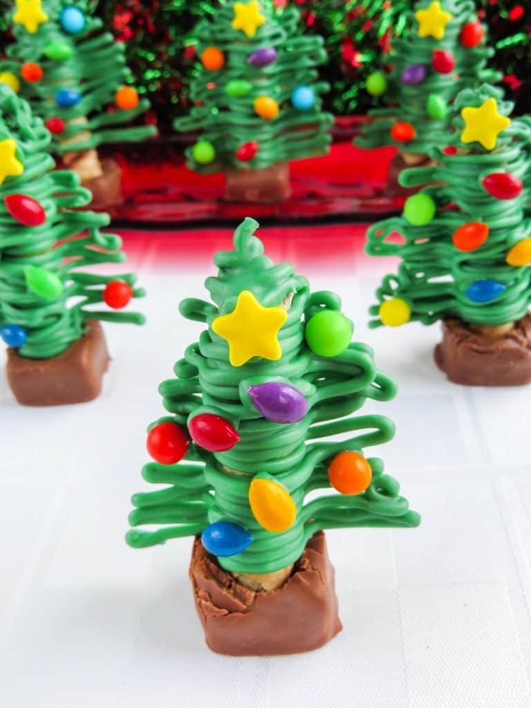 Christmas Tree Dessert Treats (Easy No Bake Recipe)