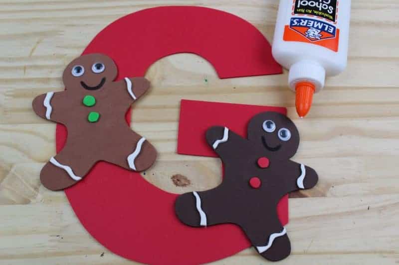 This letter G is for gingerbread craft with printable template is part of our letter of the week craft series, designed to foster letter recognition in toddlers and preschoolers.