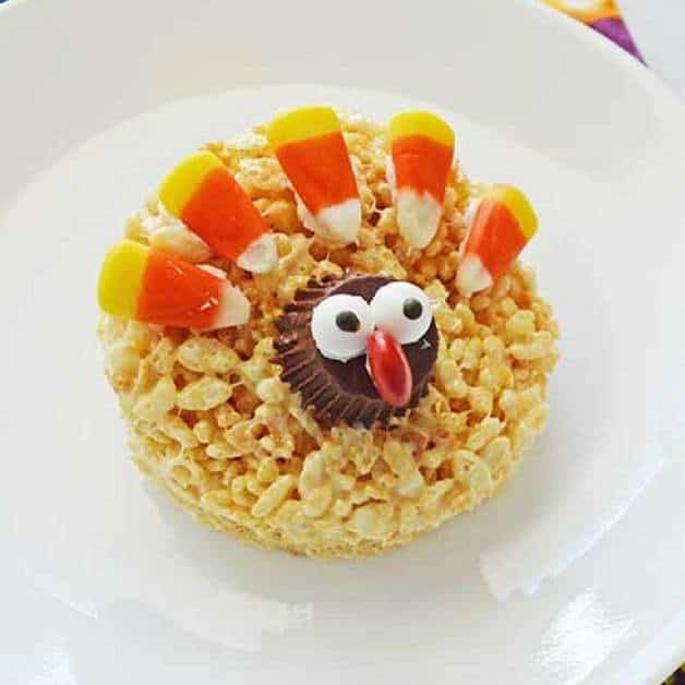 Rice Krispie Treats Turkey - a fun Thanksgiving dessert