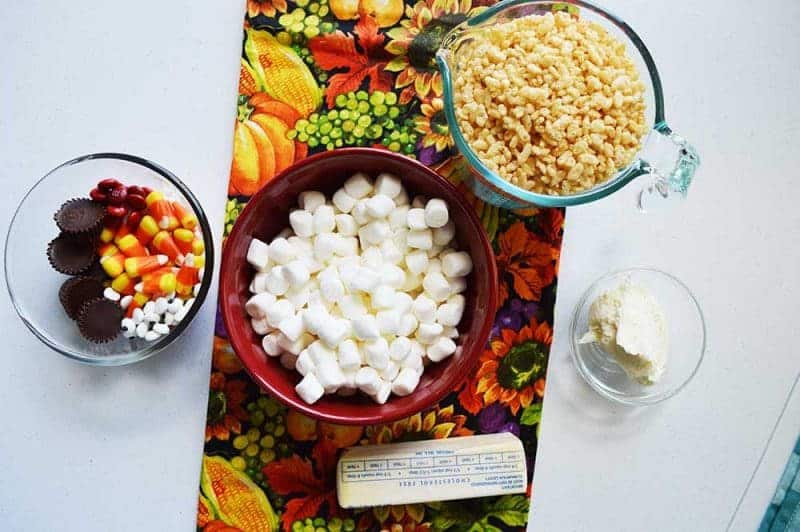 These easy-to-make, no bake, Turkey Rice Krispie Treats are sure to be the hit of the dessert table this Thanksgiving - especially with the kids!