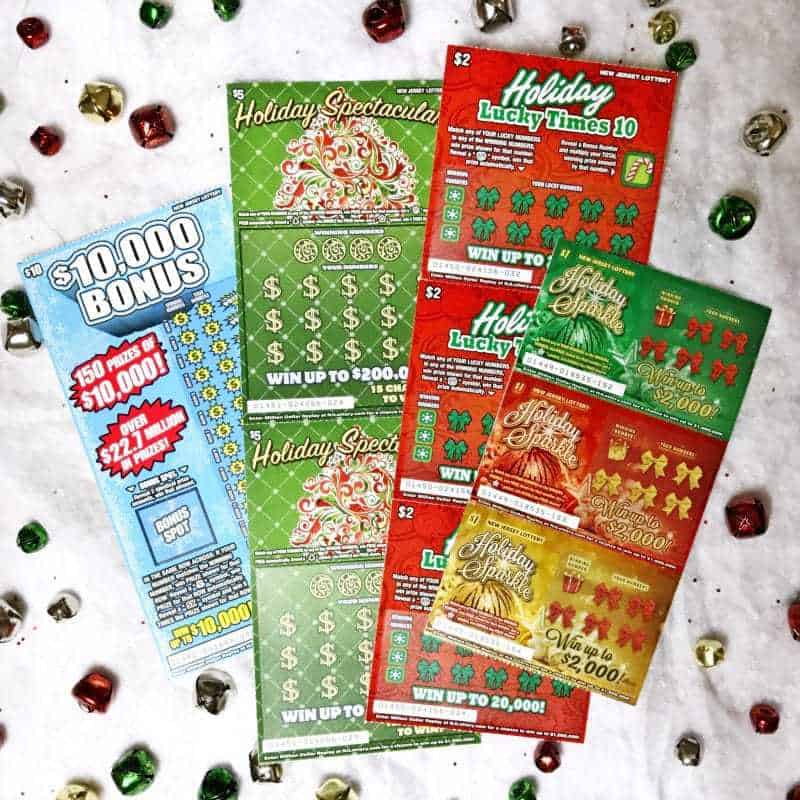 This Christmas Lottery Ticket Ornament is a fun and easy DIY gift idea perfect for teachers, neighbors, and anyone over 18 on your holiday shopping list! 