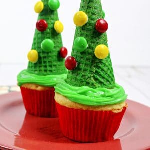 Easy Christmas Tree Cone Cupcakes