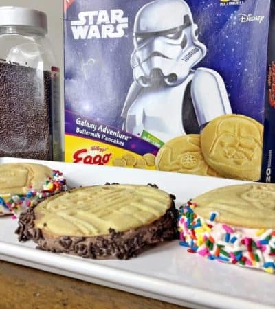 Have a little space lover at home? They will love these easy "out of this world" ice cream sandwiches, made with Eggo Star Wars Galaxy Adventure Pancakes.