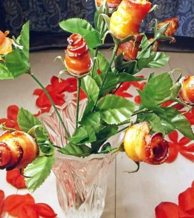 Nothing says "I love you" like a bouquet of bacon roses! Surprise the bacon lover in your life this Valentine's Day with these tasty homemade candied bacon roses, made with cayenne pepper and brown sugar.
