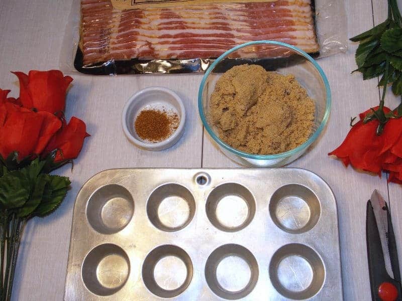 Nothing says "I love you" like a bouquet of bacon roses! Surprise the bacon lover in your life this Valentine's Day with these tasty homemade candied bacon roses, made with cayenne pepper and brown sugar.