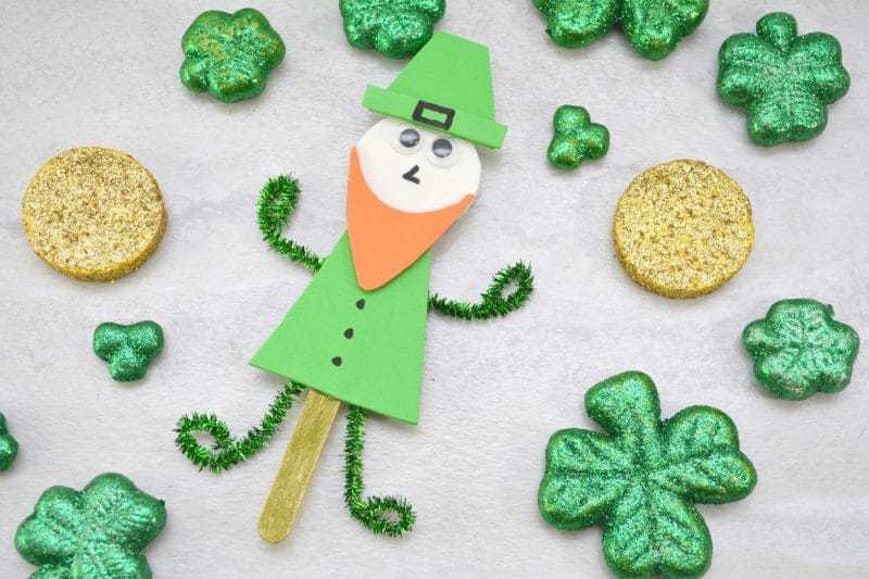 Whether you need something for your own kids or you’re a teacher looking for a quick and easy classroom St. Patrick's Day craft idea, this popsicle stick leprechaun craft is an excellent choice. Not only is this leprechaun puppet on a stick craft easy to make, but the supplies are really affordable as well.