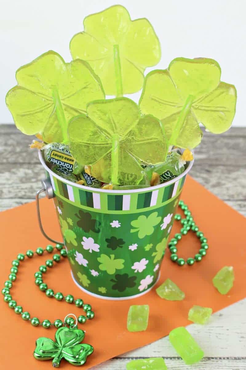 These beautiful green shamrock lollipops will make the perfect treat for your St. Patrick's Day party. You will not believe how easy they are to make!