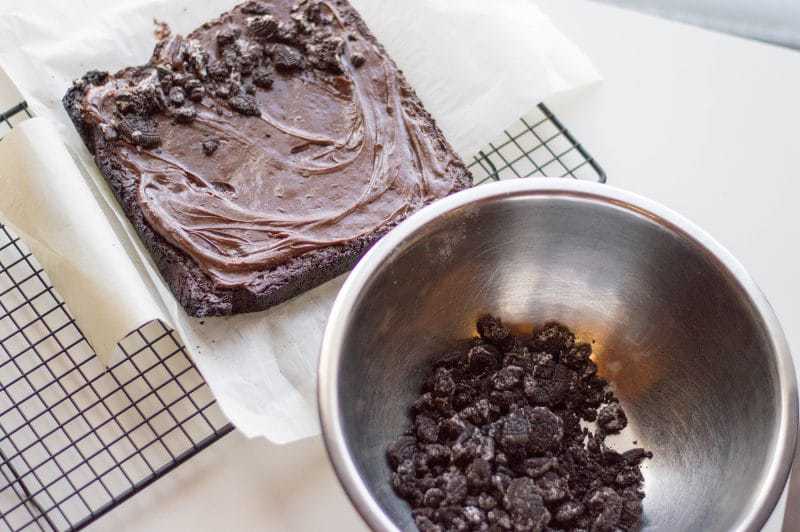 Spring Carrot Patch Brownies are a chocolatey, ooey-gooey, Oreo crumble-covered, Spring treat. These cute garden brownes are perfect to make for dessert on Easter, or for any Spring gathering.