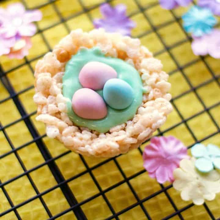 Whether you are looking for the perfect Easter dessert or simply a fun treat to make with the kids this Spring, these Rice Krispie nests are sure to be a hit. They are easy to make, super adorable, and delicious too!