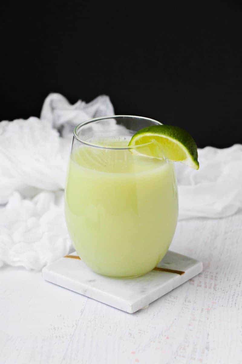 This refreshing cucumber lime smoothie recipe combines cucumber and lime juice with honey and ice to create a flavor combination that will refresh you even on the hottest summer days. It is great for hydration, detox, digestion, and weight loss.