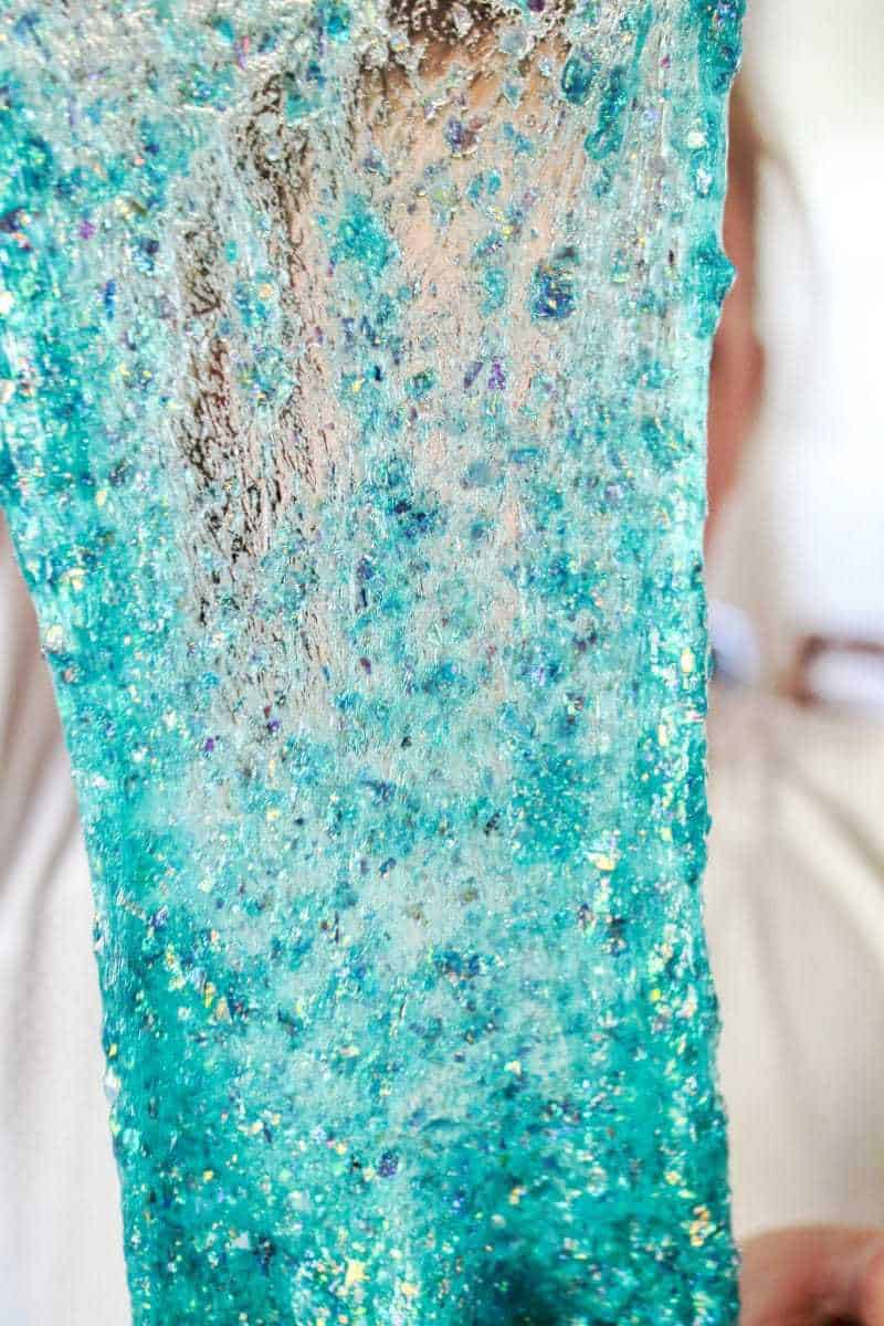 This borax-free sparkly mermaid slime is an easy DIY kids activity perfect for a mermaid party!