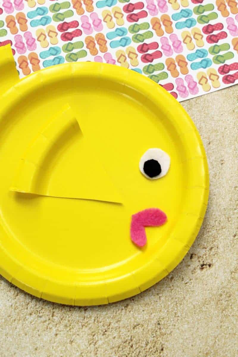 Bright and colorful paper plate fish craft is a fun and easy summer craft idea for children to make at home or in preschool. This easy paper plate craft is made using a paper plate, craft felt or paper, and glue.
