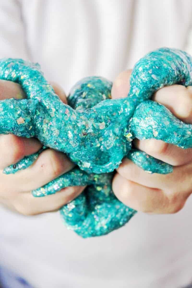 This borax-free sparkly mermaid slime is an easy DIY kids activity perfect for a mermaid party!