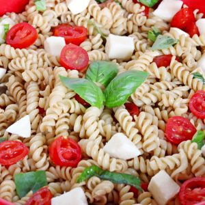 Easy Caprese Pasta Salad