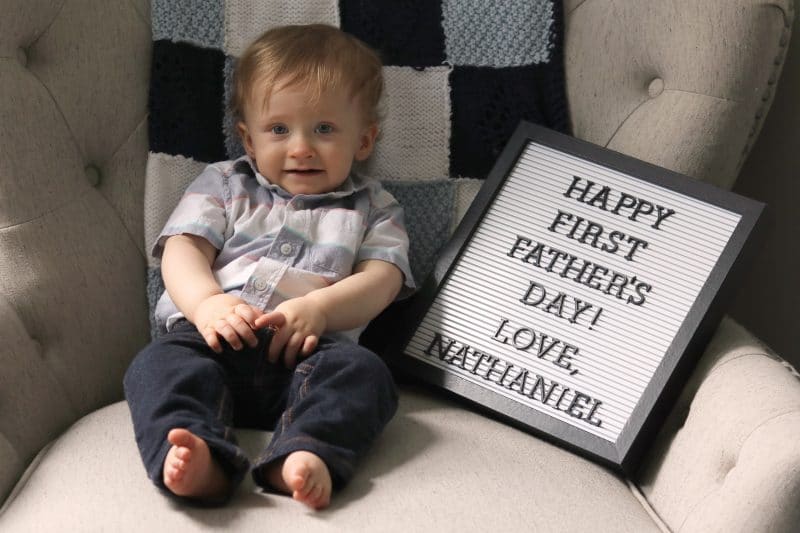 Looking for a father's day gift idea for a new dad? Check out these ideas of ways to wish dad a happy first father's day from baby.