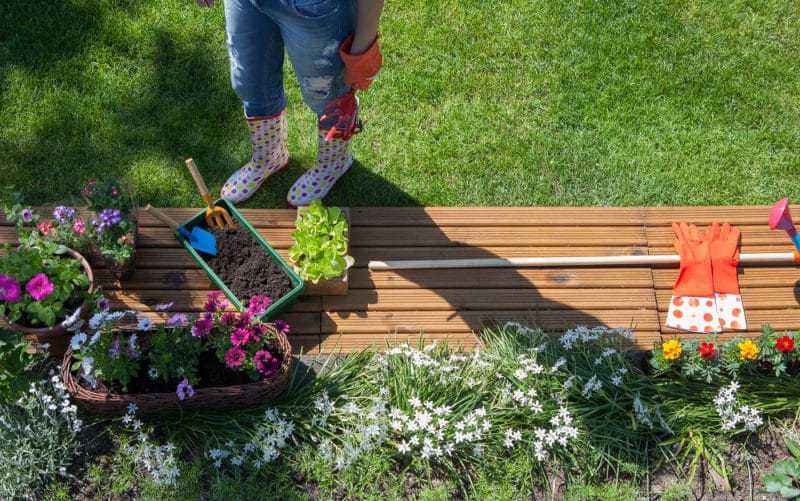 Looking for some backyard inspiration?! Check out these four awesome DIY backyard projects that you can start this weekend.