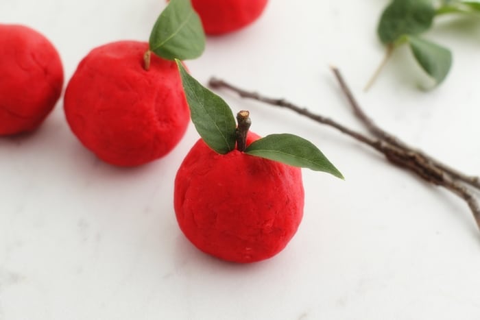 A non-toxic, taste-safe, apple scented playdough recipe perfect for Fall sensory play at home or in the classroom.