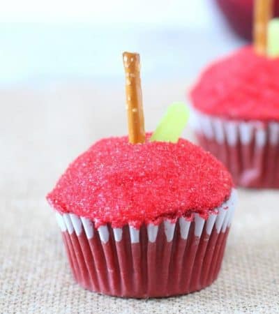 These easy-to-make apple cupcakes are a fun back to school treat that the kids and teachers will enjoy on the first day of school.