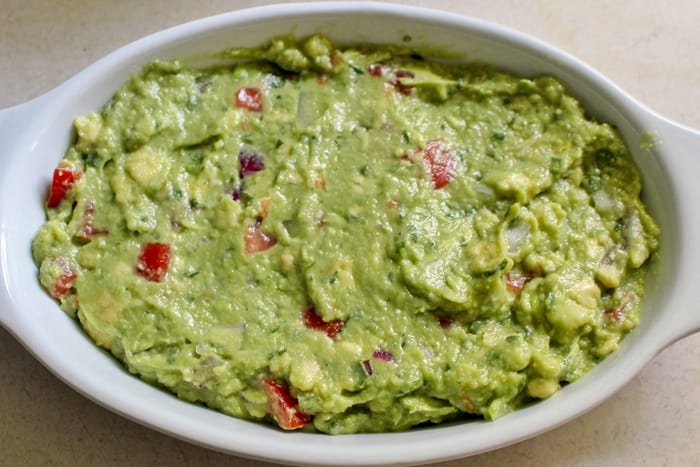 How to Make Guacamole with Fresh Ingredients