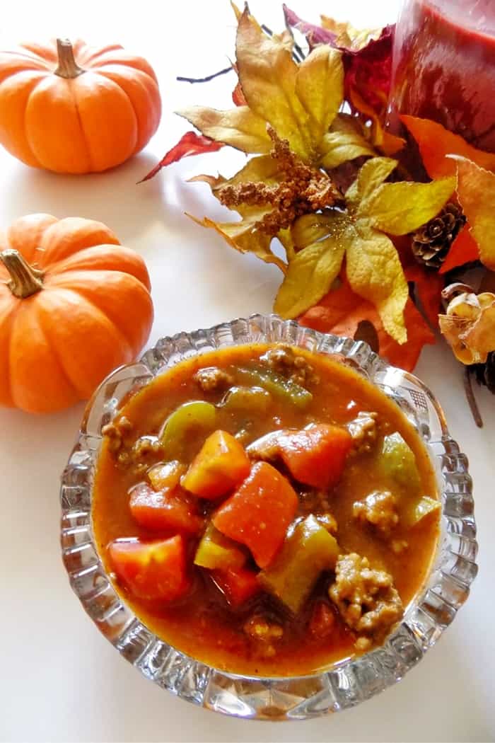 A savory Fall slow cooker Pumpkin chilli recipe perfect for warming your bones up on a cool evening.