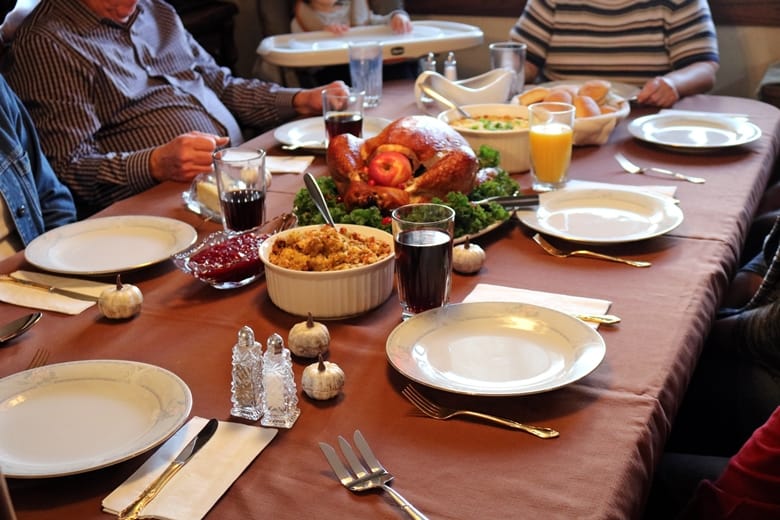 Thanksgiving cook dinner