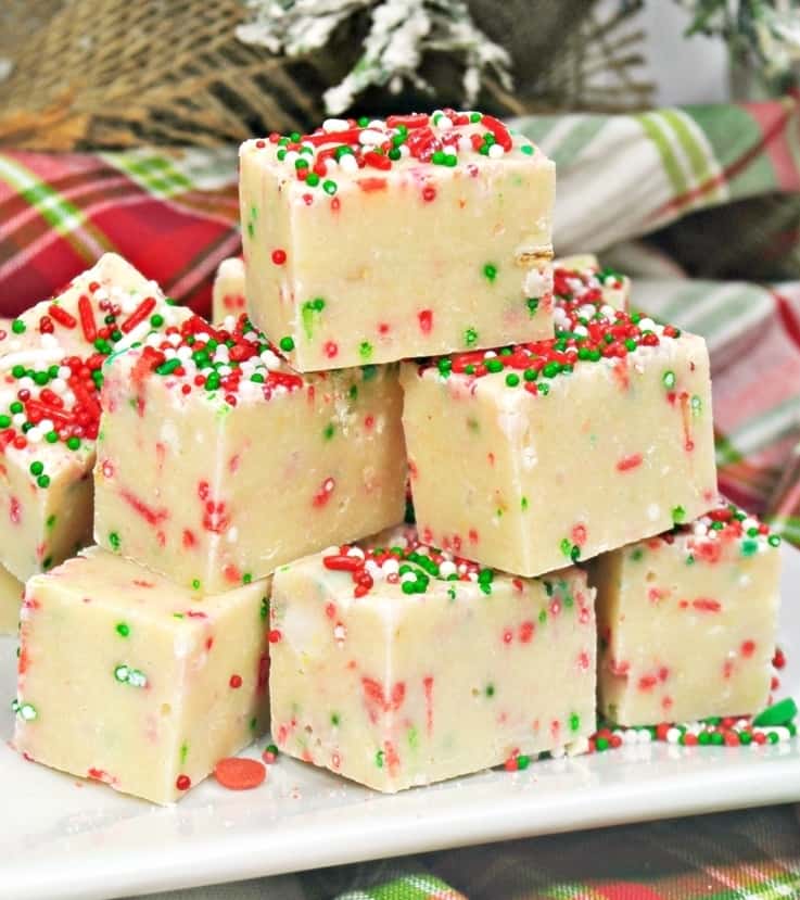 https://crayonsandcravings.com/wp-content/uploads/2018/11/Easy-Sugar-Cookie-Christmas-Fudge-Recipe.jpg