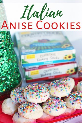 A recipe for soft and chewy Italian Anise Cookies (aka Italian Christmas Cookies) that have the classic liquorice flavor everyone loves. Plus, a printable recipe card perfect for your holiday cookie exchange!