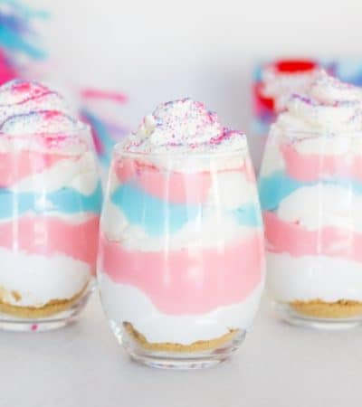 Unicorn pudding parfaits, made with Limited Edition Unicorn Magic Snack Pack Pudding Cups, are an easy no-bake dessert perfect for unicorn lovers!