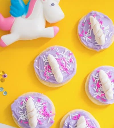 Easy unicorn cookies with fondant unicorn horn and sprinkles