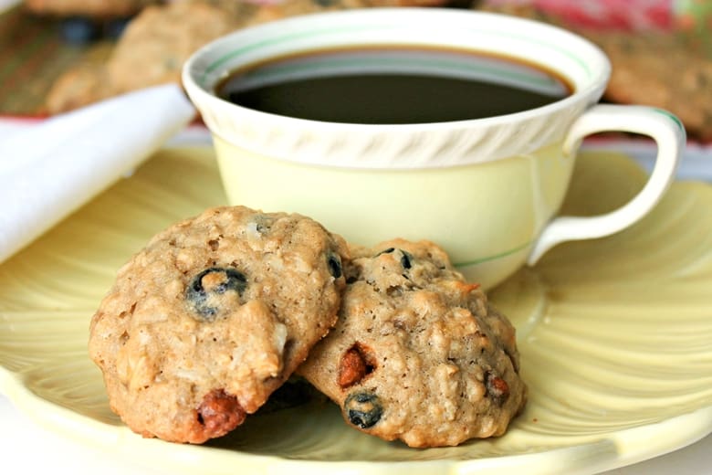 These flavorful, soft breakfast cookies are full of bananas, blueberries, nuts, and oatmeal -- perfect for a quick breakfast as you dash out the door. 