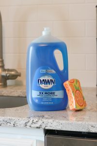 5 Ways I Use Dawn Dish Soap (Besides Washing Dishes!)