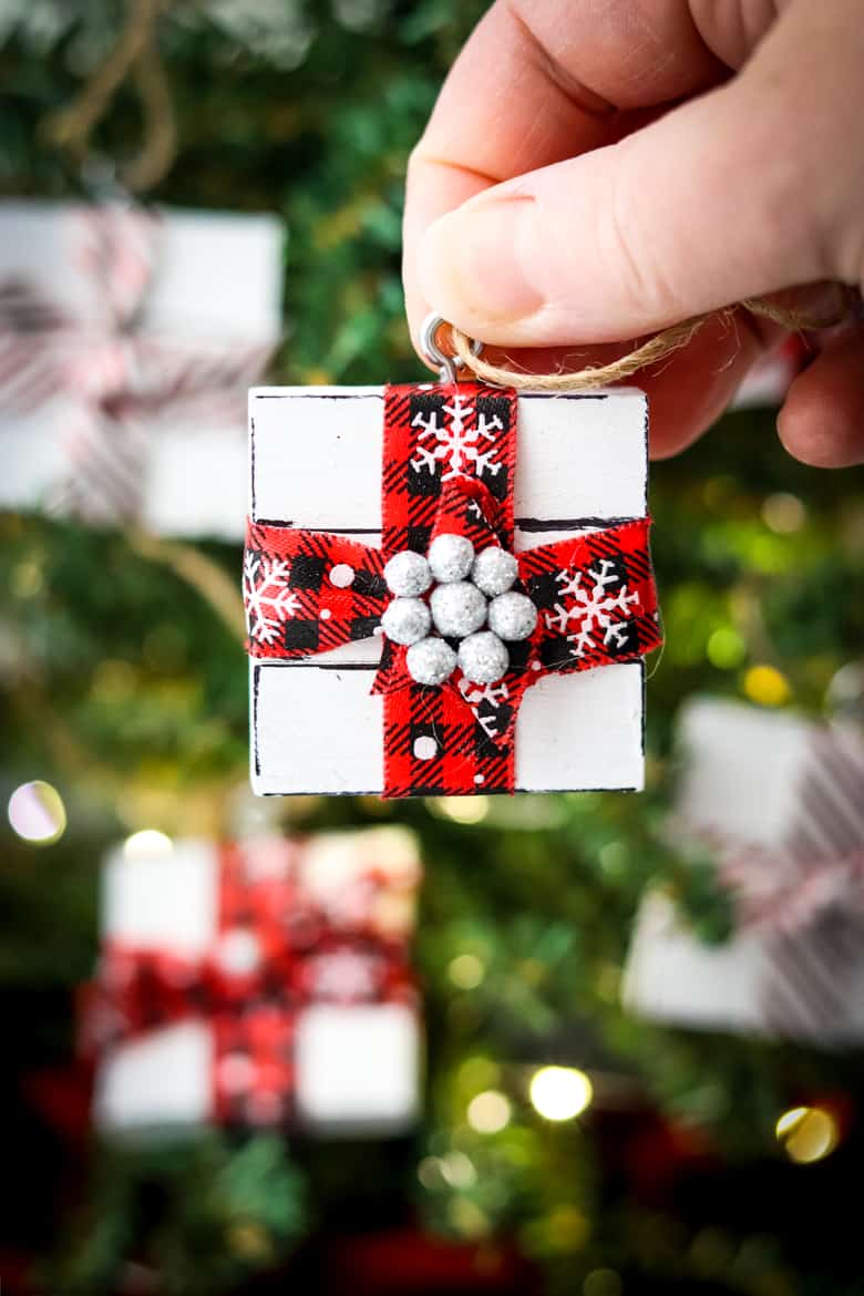 DIY Jenga Block Present Ornament.