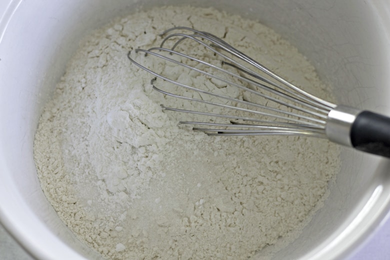 mix dry ingredients for buttermilk biscuits