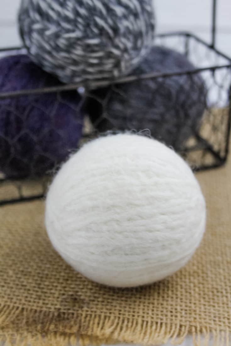 DIY Dryer Balls {Easy Tutorial with StepbyStep Pictures!}