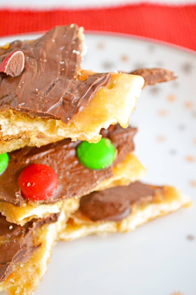 christmas candy crack on a plate