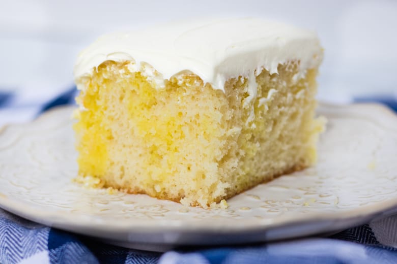 Easy Lemon Poke Cake Recipe