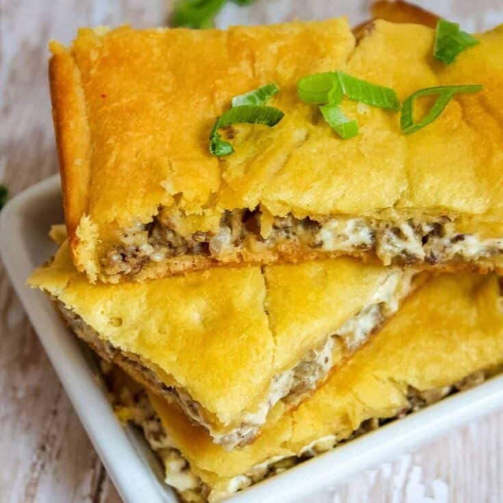 3Ingredient Sausage Squares (Easy Sausage Breakfast Casserole)