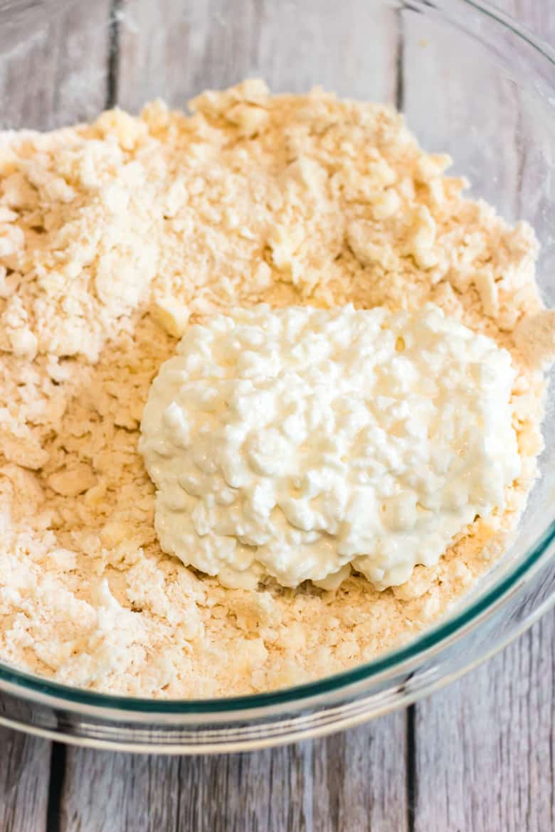 cottage cheese in dough
