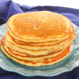 The Best Fluffy Buttermilk Pancakes