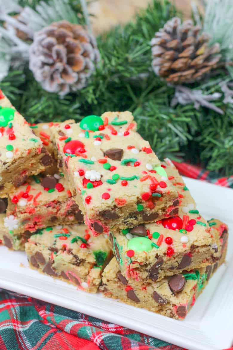 https://crayonsandcravings.com/wp-content/uploads/2020/10/Christmas-Cookie-Bars.jpg