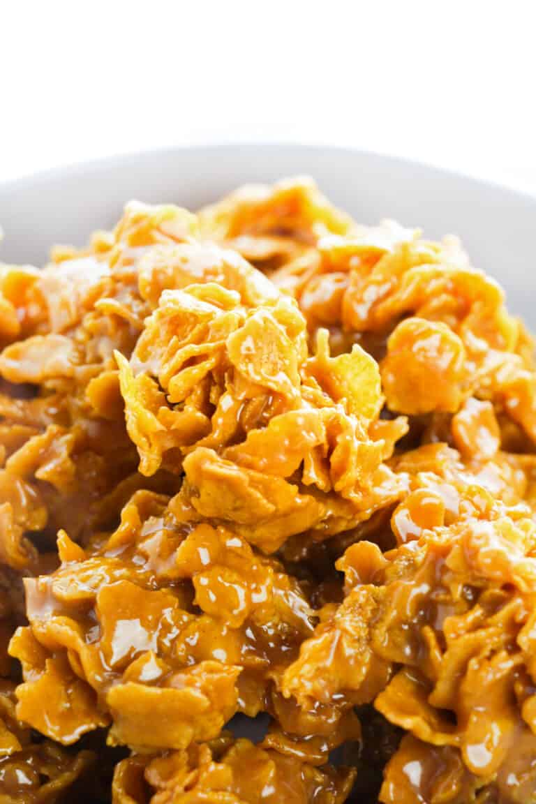 Peanut Butter Cornflake Cookies (Easy No Bake Cookies!)