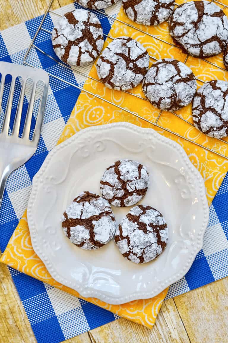 Brownie Mix Crinkle Cookies Easy 5 Ingredient Recipe brownie-mix-crinkle-cookies-easy-5-ingredient-recipe
