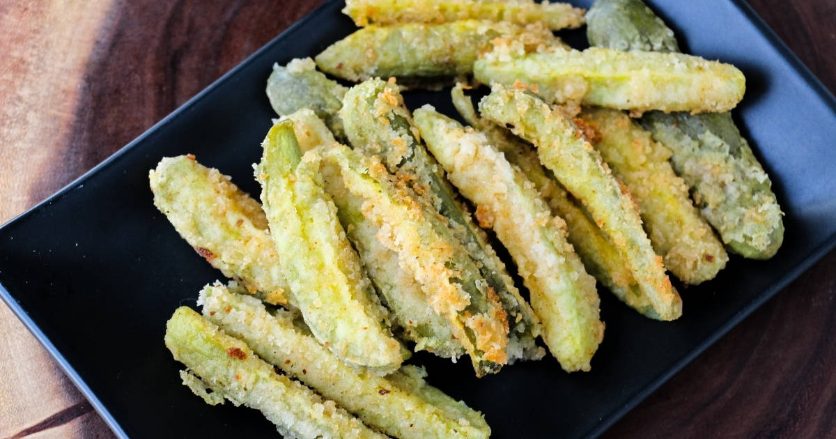 Crunchy Deep Fried Pickle Spears