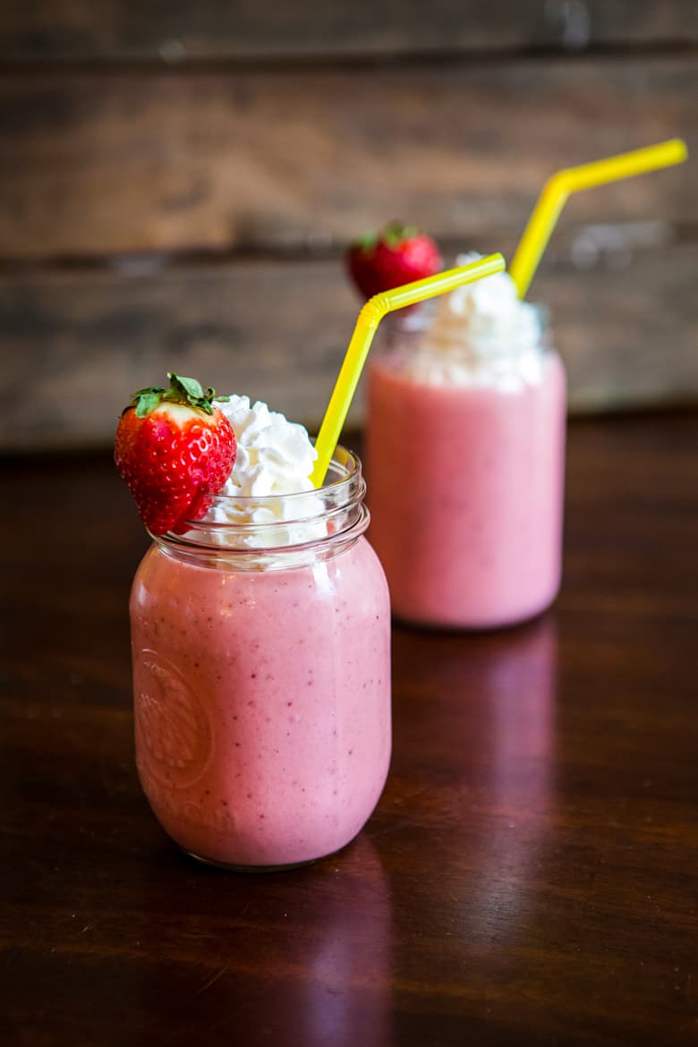 Strawberry Banana Smoothie with Greek Yogurt