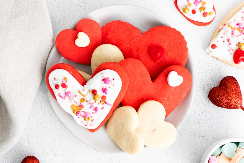 Valentine Shortbread Heart Cookies (Easy Recipe!) - Crayons and Cravings