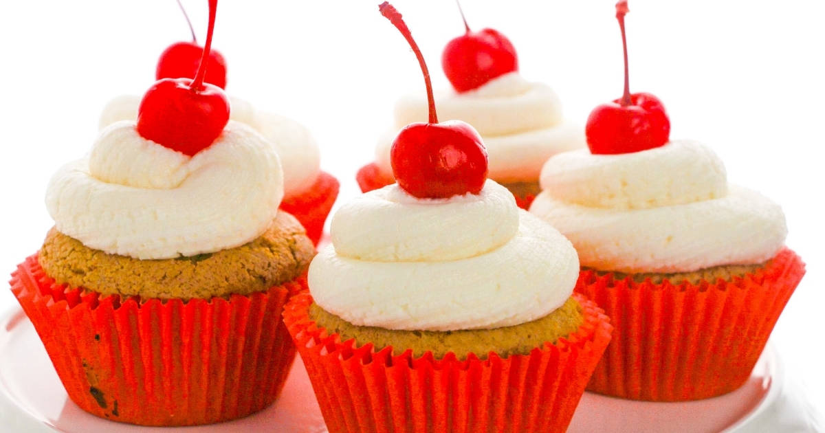 4Ingredient Root Beer Cupcakes (Made with Cake Mix)